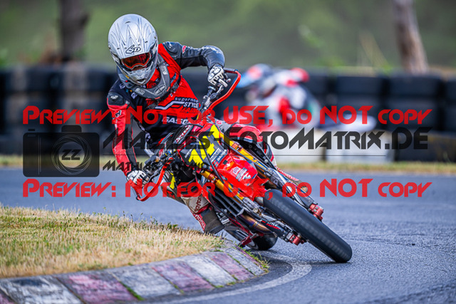 MaZZes_FotoMatrix_220528_2983 | Fotograf Mathias Schmid
Sportfotograf,
Eventfotograf,
Hochzeitsfotograf,
Portraitfotograf