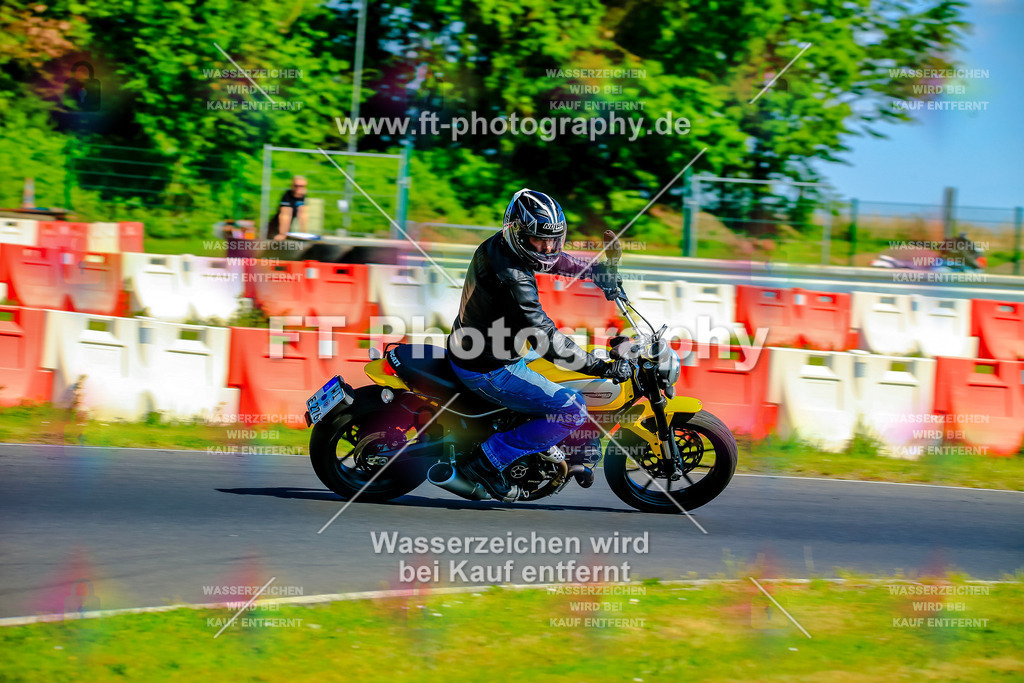 _NBG3837 | Hier findet Ihr Bilder von Touristenfahrten auf der Nürburgring Nordschleife oder von anderen Veranstaltungen die ich besucht habe. Viel Spass beim Durch Schauen 