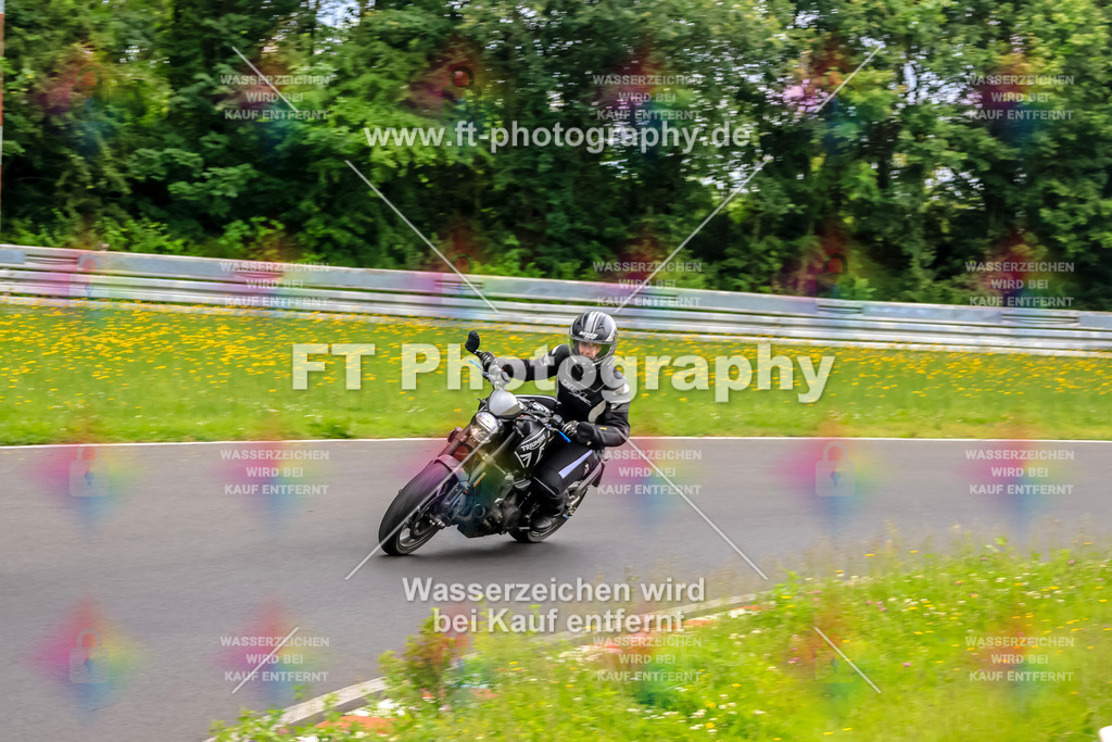 VBK-7332 | Hier findet Ihr Bilder von Touristenfahrten auf der Nürburgring Nordschleife oder von anderen Veranstaltungen die ich besucht habe. Viel Spass beim Durch Schauen 
