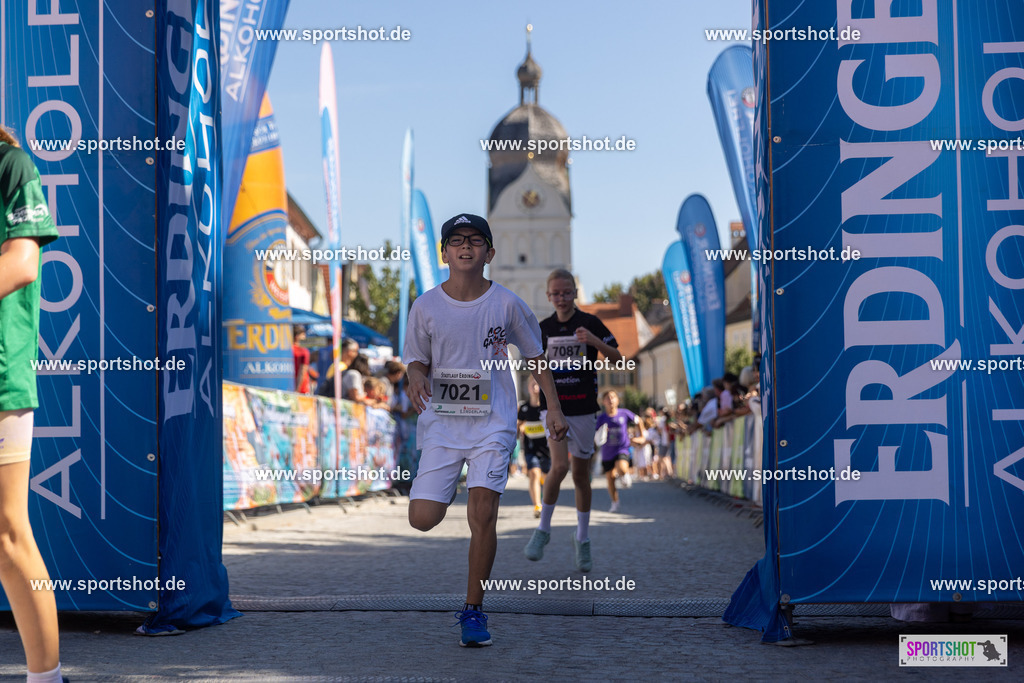 VJ__3441 | Stadtlauf Erding 2025 #stadtlauferding #erdingstadtlauf #stadtlauf_erding #laufmotivation #trisporterding #yourpictrs #sportshot_your_pictrs