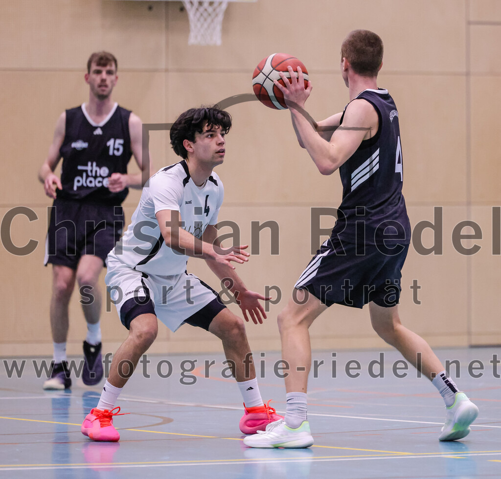 2026-01-31_053_TSV_Vaterstetten_gegen_TS_Herzogenaurach | Vaterstetten, Deutschland, 31.01.2026:Basketball, 2. Regionalliga Süd 2025 / 2026, 14. Spieltag, TSV Vaterstetten gegen TS Herzogenaurach, Endergebnis: 71:70Altay Öztürk (TSV Vaterstetten, #4)Foto: Christian Riedel / fotografie-riedel.net