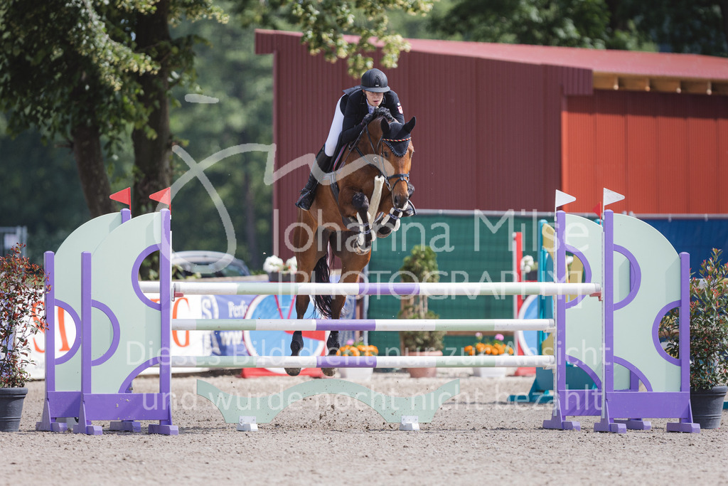 220614_Mühlen_Quali5j-721 | Late Entry Mühlen
Springpferdeprüfung Kl.M* 5j. Qualifikation zum Bundeschampionat
14.06.2022