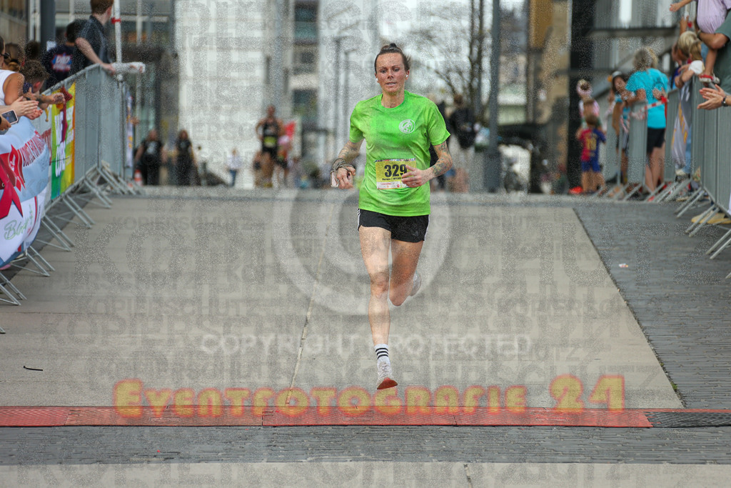 250920_1516_EX1_8697 | Sportfotografie im Rhein-Sieg Kreis, Köln, Bonn, NRW, Rheinland Pfalz, Hessen, etc. Unser Tätigkeitsfeld umfasst den Laufsport vom Volkslauf über den Marathon, Duathlon, Triathon bis zum Ultralauf wie Kölnpfad Ultra oder Schindertrail.