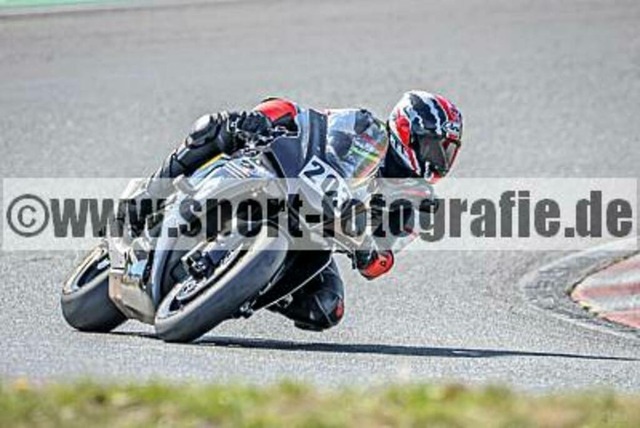 spof4419 | Professionelle Fotos von Sportveranstaltungen, aber auch Hochzeiten und anderen Events. - Realisiert mit Pictrs.com