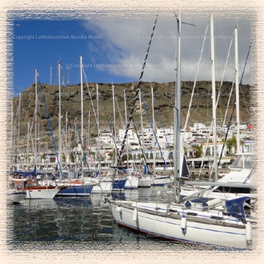Puerto de Mogan 40 x 40 cm - beige | luftbildarchiv-mueller - Realisiert mit Pictrs.com