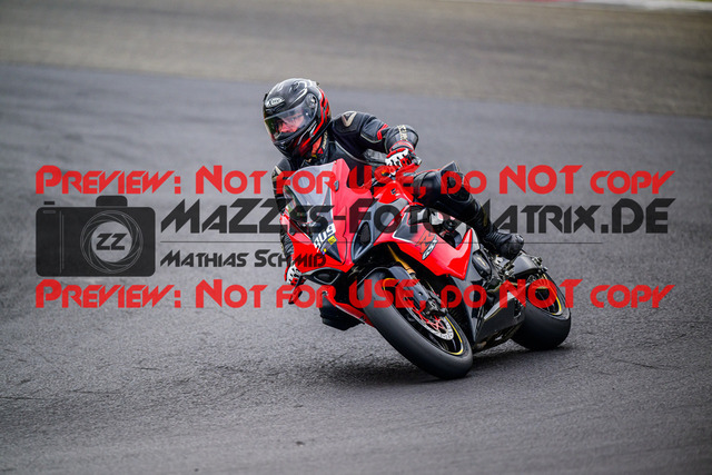 MaZZes_FotoMatrix_240717_6007705_3310 | GELB