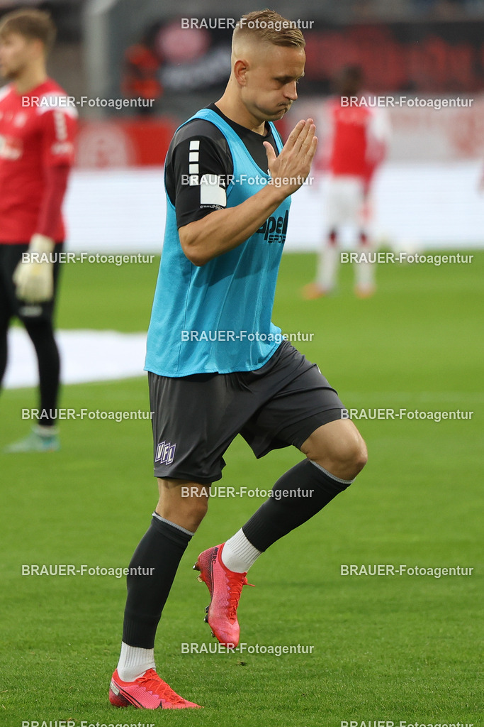 Rot-Weiss Essen - VFL Osnabrück | Essen, Deutschland, 17.09.2025 Kai Pröger (VFL Osnabrück) beim aufwärmenwährend des 3.Liga Spiels zwischen  Rot-Weiss Essen und VFL Osnabrück am 17.09.2025 im Stadion an der Hafenstraße in Essen. (Foto von Timo Bluhmki-Schmidt/Brauer Fotoagentur