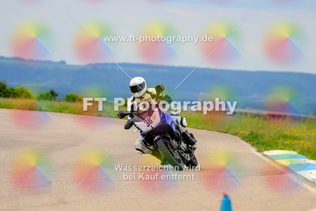 MotoTeam-2428 | Hier findet Ihr Bilder von Touristenfahrten auf der Nürburgring Nordschleife oder von anderen Veranstaltungen die ich besucht habe. Viel Spass beim Durch Schauen 
