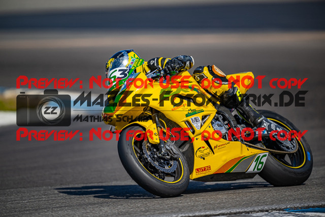 MaZZes_FotoMatrix_230410_9277 | WEISS