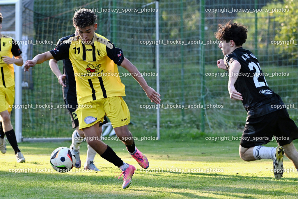SV Arnoldstein vs. URC Thal Assling | #11 Mohamed Oumghar SV Arnoldstein, #22 Samuel Stephan Schönegger Thal Assling, SV Arnoldstein vs. URC Thal Assling, SV Arnoldstein vs. URC Thal Assling am 09.08.2025 in Arnoldstein (Waldparkstadion Arnoldstein), Austria, (Photo by Bernd Stefan)