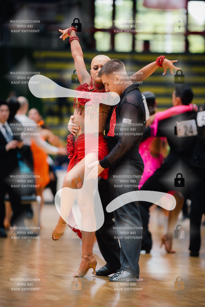 Hessen Tanzt WDSF International Open Latin 28th (59) Mikita Senin _ Michele Mühlig (Bielefelder TC Metropol)-2025-05-18-3560 | Webshop for digital downloads and prints of dance sport, event & show photographer Julian Link - Realisiert mit Pictrs.com