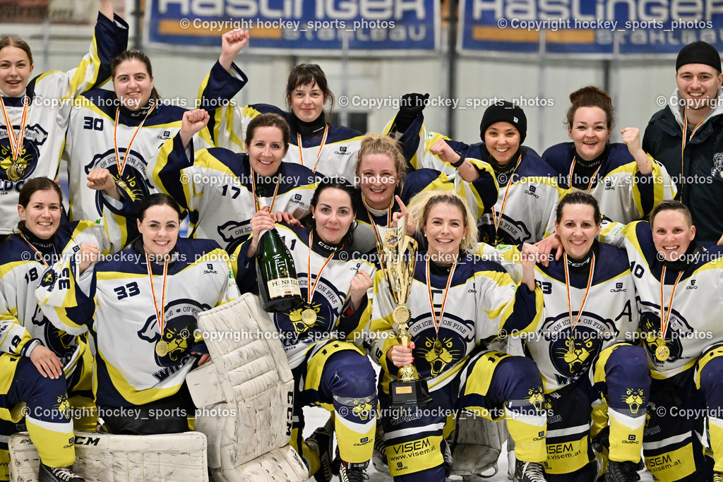 WILDCATS PATERNION & Lady Hawks Siegerehrung-Meisterfeier | Meisterfoto 2024/25 Wildcats Paternion, Mannschaftsfoto Wildcats Paternion, WILDCATS PATERNION &amp; Lady Hawks Siegerehrung-Meisterfeier, WILDCATS PATERNION &amp; Lady Hawks Siegerehrung-Meisterfeier am 12.03.2025 in Steindorf (Ossiachersee Halle), Austria, (Photo by Bernd Stefan)