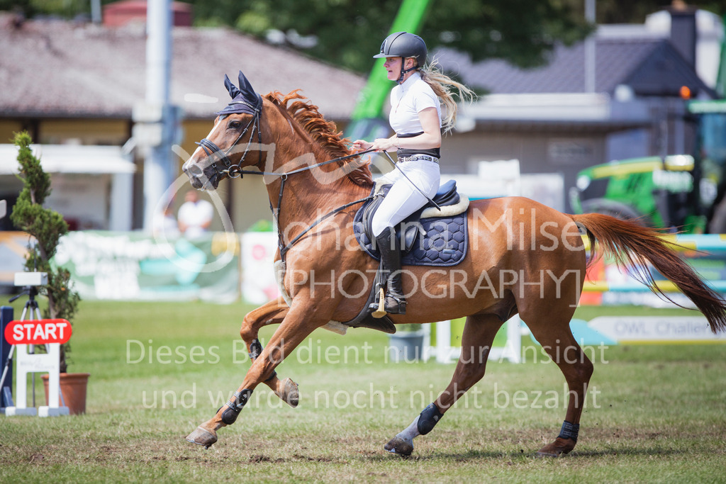 220717_LC_M1-Springen-610 | Deine schönsten Turniermomente als professionelle Fotos! Entdecke hochwertige Pferdesport-Fotografie im Online-Shop. Jetzt Fotos finden & bestellen!