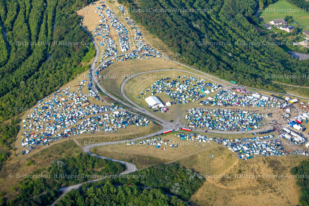 Luftbild Neukirchen-Vluyn-5420 | Musik- Konzert " Dong Open Air " auf der Freilichtbühne in Neukirchen-Vluyn im Bundesland Nordrhein-Westfalen, Deutschland - Realisiert mit Pictrs.com