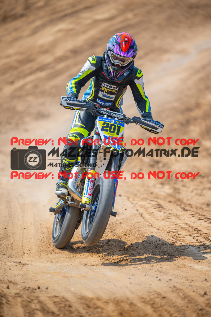 MaZZes-Fotomatrix-20260816-615384 | ROOKIES