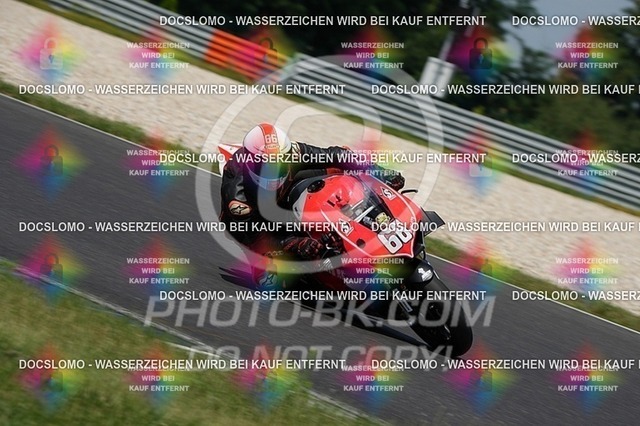 2025_07_19_PBK_26398 | Sportfotografie; SlowMotion; Video; Rennstrecke; Hafeneger; Speer; Racing; RSE; BMW; CBO; Trackday; Motorsportarena; Hockenheimring; Brno; Most; Barcelona; Valencia