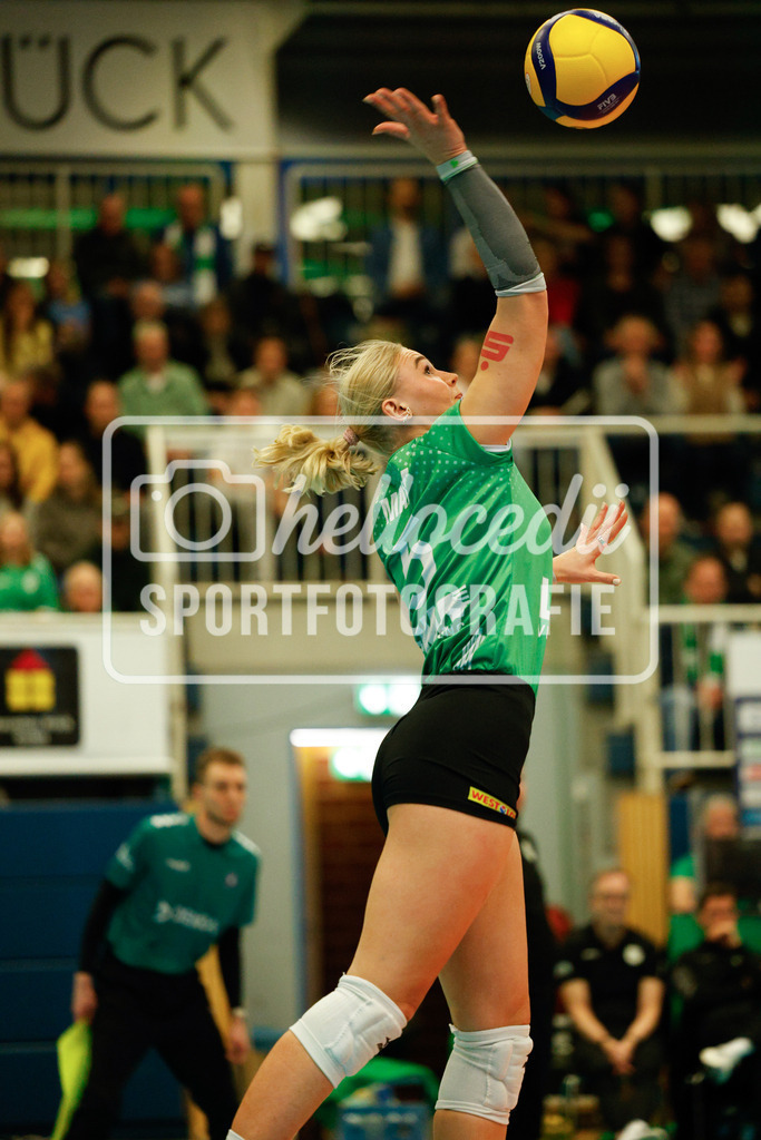 Volleyball I Frauen I Saison 2025-2026 I Bundesliga I 17. Spieltag I USC Münster - VfB Suhl LOTTO Thüringen I 07.02.2026-70 | Cecilia Malm (5, USC Münster) - Realisiert mit Pictrs.com
