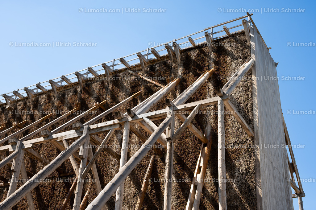 10049-13666 - Gradierwerk Schönebeck-Salzelmen | Stockfoto und Bilderpool mit Bildmaterial aus Deutschland, dem Harz, Halberstadt, Quedlinburg, Wernigerode und weltweit. Qualitativ hochwertige und professionelle Fotos anschauen und kaufen. - Realisiert mit Pictrs.com