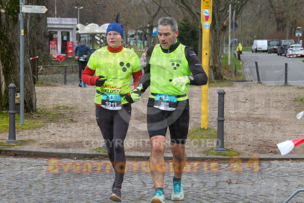 231231_1024_EV4_8726 | Sportfotografie im Rhein-Sieg Kreis, Köln, Bonn, NRW, Rheinland Pfalz, Hessen, etc. Unser Tätigkeitsfeld umfasst den Laufsport vom Volkslauf über den Marathon, Duathlon, Triathon bis zum Ultralauf wie Kölnpfad Ultra oder Schindertrail.