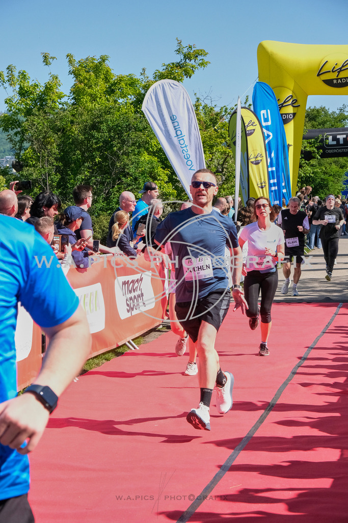 ..... | LINZ,AUSTRIA,27.April 24, Int. 3 Brückenlauf Linz  , Image shows: Photo: WAPICS / Michael ring