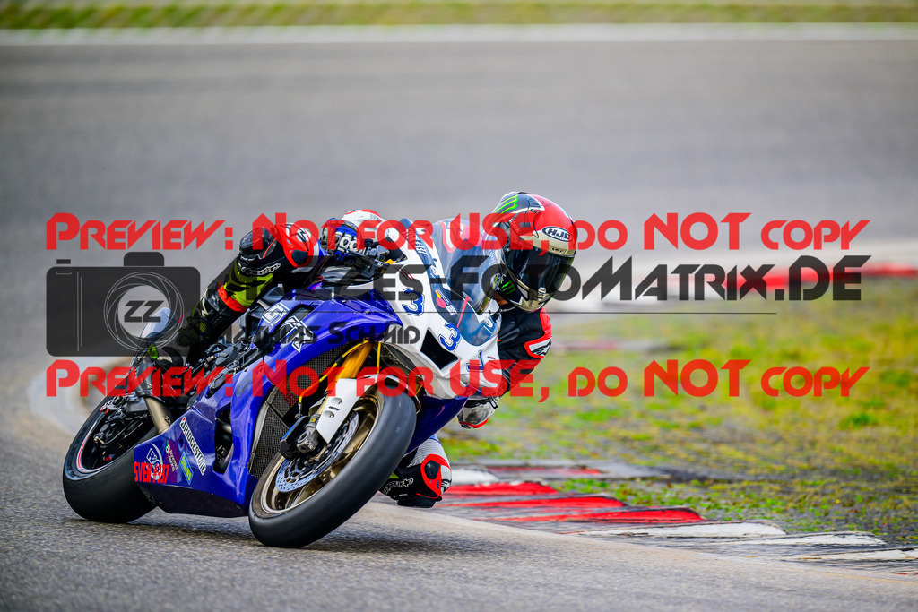 MaZZes_FotoMatrix_240910_6007705_6479 | WEISS