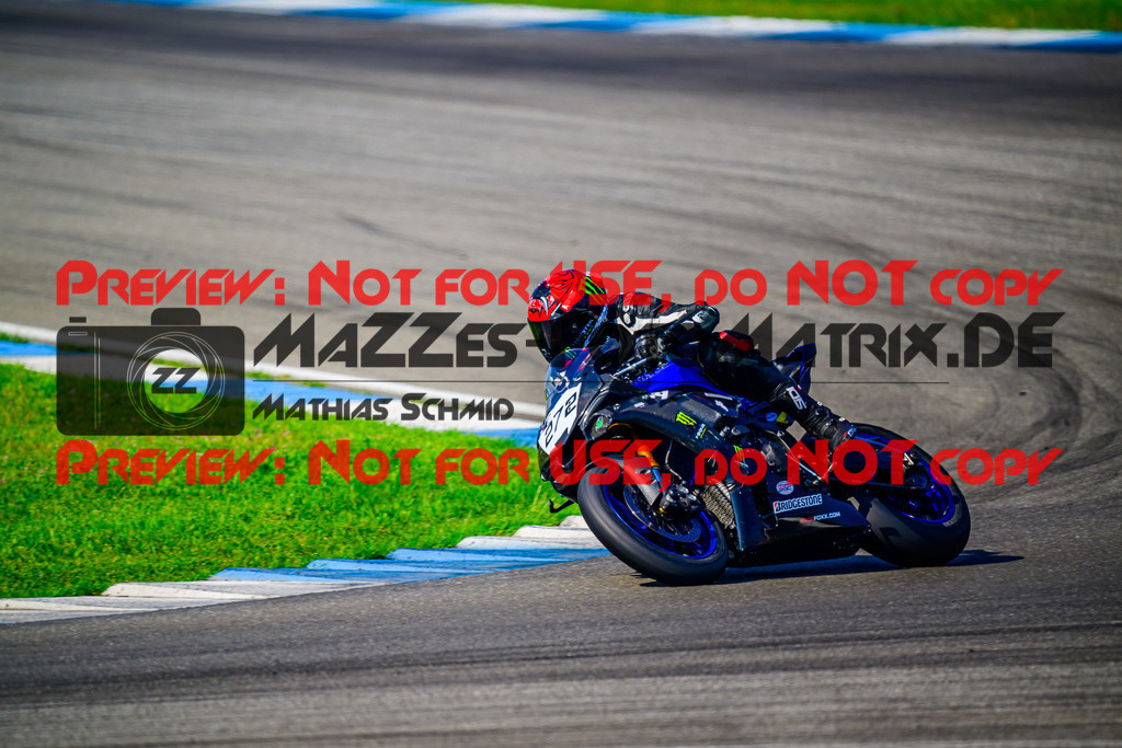 MaZZes_FotoMatrix_240520_6007705_2705 | WEISS