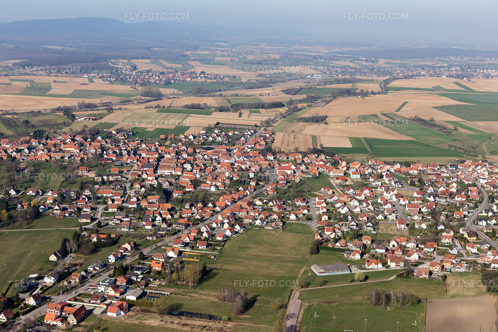 Aerial view: View of the town in Surbourg in the state Bas-Rhin, France.Photo: IMG_097458.jpg taken on 03/16/2017 by Werner Riehm/FLY-FOTO.comResolution of the original: 5472 x 3648 px
