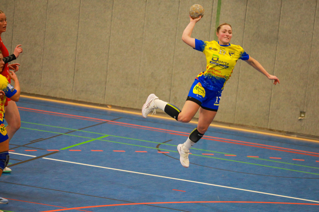 SvSchermbeck_SVN_061225_112 | Bildergalerie von Sport-Ereignissen aber auch von weiteren spannenden Dingen - nicht nur vom Niederrhein. In Anlehnung an den bekannten Spruch von Hanns Dieter Hüsch heißt das Motto: "Niederrhein ist überall".  - Realisiert mit Pictrs.com