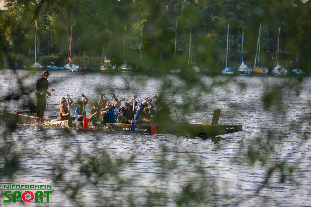 Drachenboot-Training_Wedau110625_022 | Bildergalerie von Sport-Ereignissen aber auch von weiteren spannenden Dingen - nicht nur vom Niederrhein. In Anlehnung an den bekannten Spruch von Hanns Dieter Hüsch heißt das Motto: "Niederrhein ist überall".  - Realisiert mit Pictrs.com