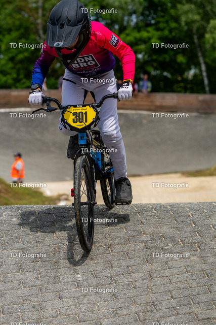 BayBMX2026-06588 | Fotogalerie von Thomas Dettweiler mit Eventbildern und lizenzfreien Fotos. Perfekt als Wandbild, für Büro, Website oder private Nutzung. - Realisiert mit Pictrs.com