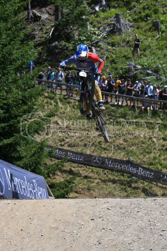 UCI Mountain Bike World Cup Lenzerheide 2022 - Downhill - 9. July 2022 | UCI Mountain Bike World Cup Lenzerheide 2022 - Downhill
Bike Kingdom, Lenzerheide
#3 HÖLL Valentina (AUT)
Bild: Sportfotografie Markus Aeschimann | www.markus-aeschimann.ch - Realisiert mit Pictrs.com