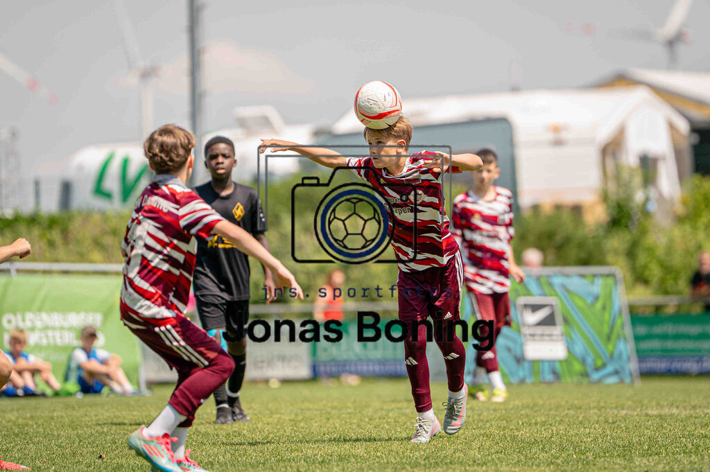 Fußball I E-Junioren I Saison 2025-2026 I OM-Cup Lüsche I Sonntag  I 23944 | jns.sportfotos - Realisiert mit Pictrs.com