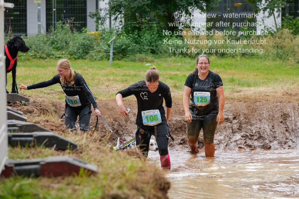 Schlamm_mit_Hund (142 von 460) | stephaniefillaphotographie - Realisiert mit Pictrs.com