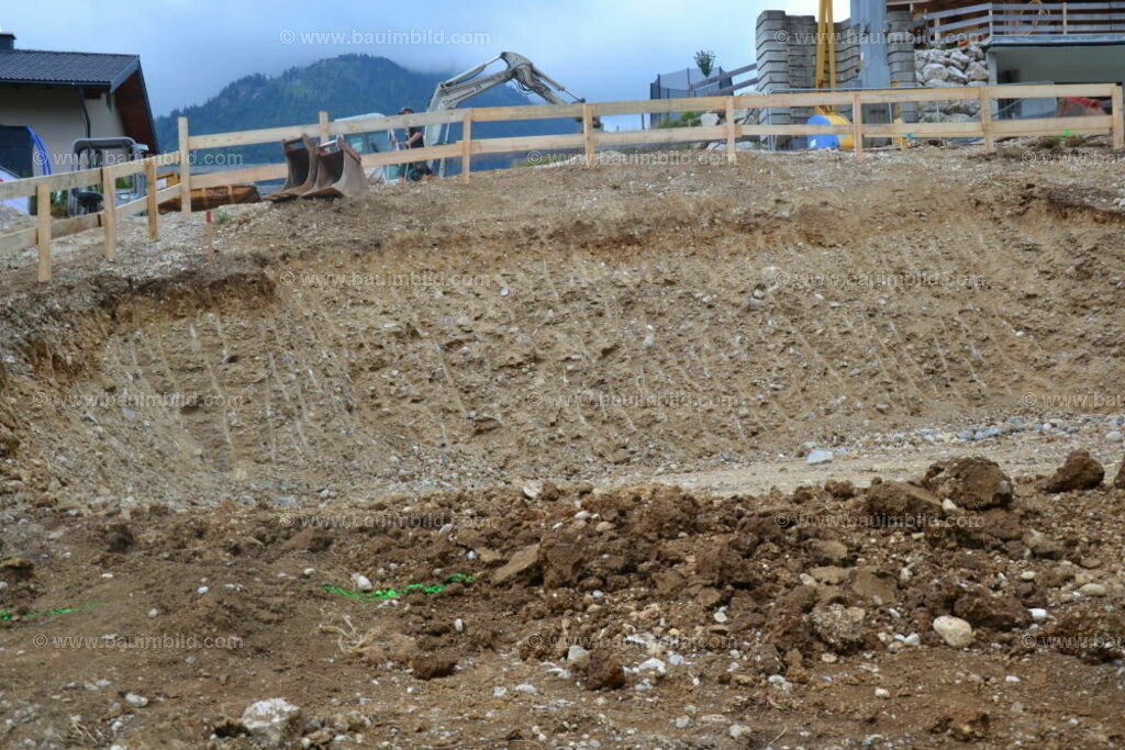 bib-lg02-erdarbeiten-0071 | Nach LV-Leistungsgruppen sortierte Detailfotos über den Bau eines Hauses. Alle Hausbau-Bilder direkt vom Urheber und Autor der Website Haus-Selber-Bauen.com