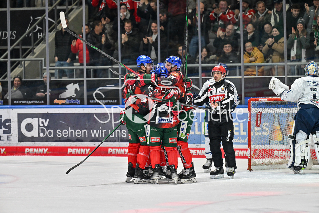 Augsburger Panther - Straubing Tigers | Jubel der Panther nach dem Treffer zum 2-0  durch Alexander OBLINGER (Augsburger Panther #50) / Torschuetze / Freude / Happy / Tor / DEL: Augsburger Panther - Straubing Tigers, Curt Frenzel Stadion am 29.11.2024