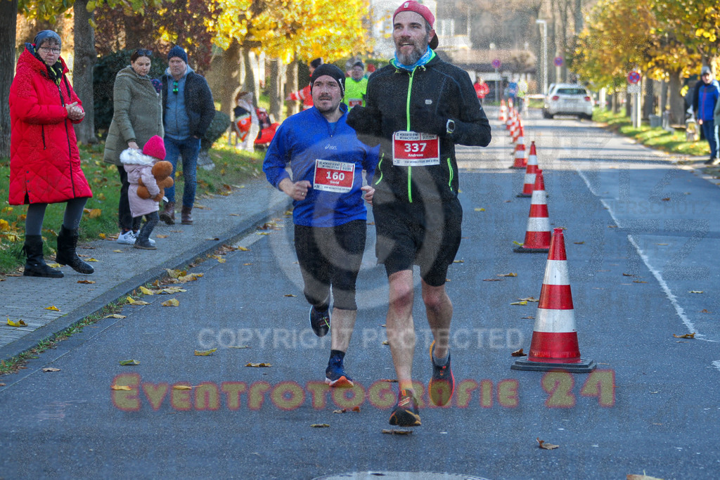 241201_1223_EV4_2312 | Sportfotografie im Rhein-Sieg Kreis, Köln, Bonn, NRW, Rheinland Pfalz, Hessen, etc. Unser Tätigkeitsfeld umfasst den Laufsport vom Volkslauf über den Marathon, Duathlon, Triathon bis zum Ultralauf wie Kölnpfad Ultra oder Schindertrail.