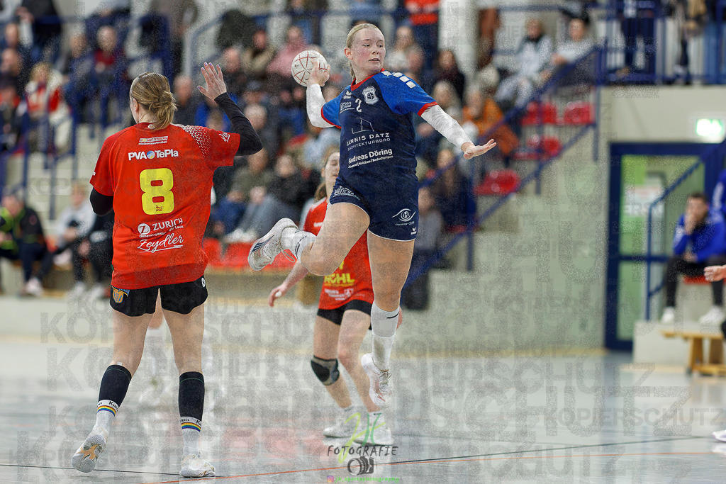 Frauen Regionalliga (HHV); HSG Wettenberg - TV Hüttenberg | Frauen Regionalliga (HHV); HSG Wettenberg - TV Hüttenberg am 06.12.2025 in Launsbach (Wettenberg) (Halle GS Launsbach (Wettenberg))Photo © 2025 - Jörg Heinrich - Realisiert mit Pictrs.com