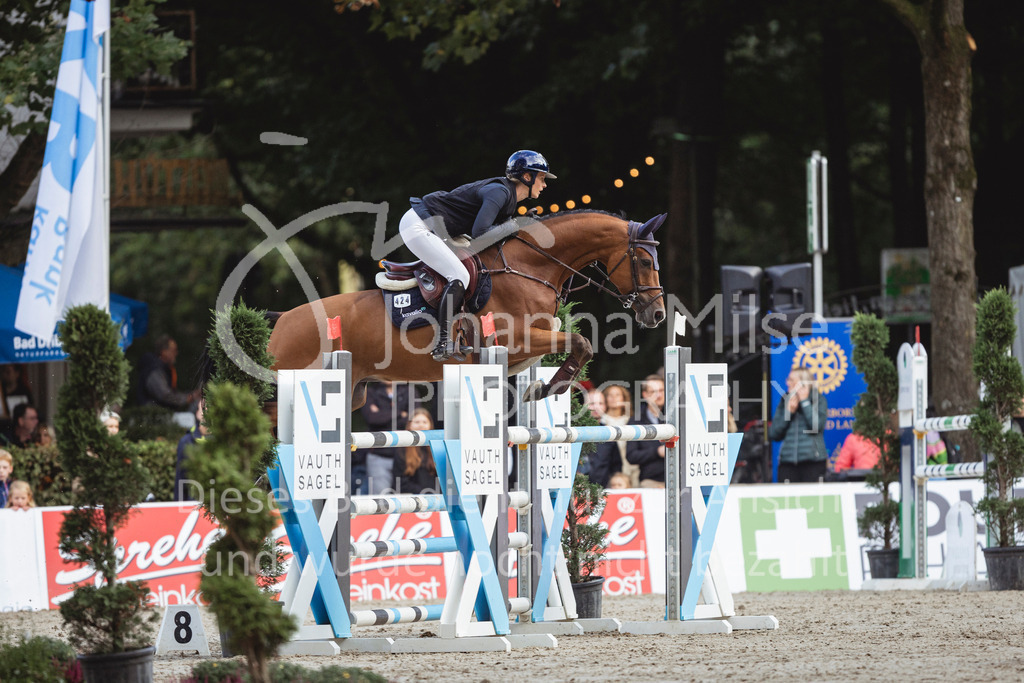 240915_OWLCh_Youngster7y-616 | Deine schönsten Turniermomente als professionelle Fotos! Entdecke hochwertige Pferdesport-Fotografie im Online-Shop. Jetzt Fotos finden & bestellen!