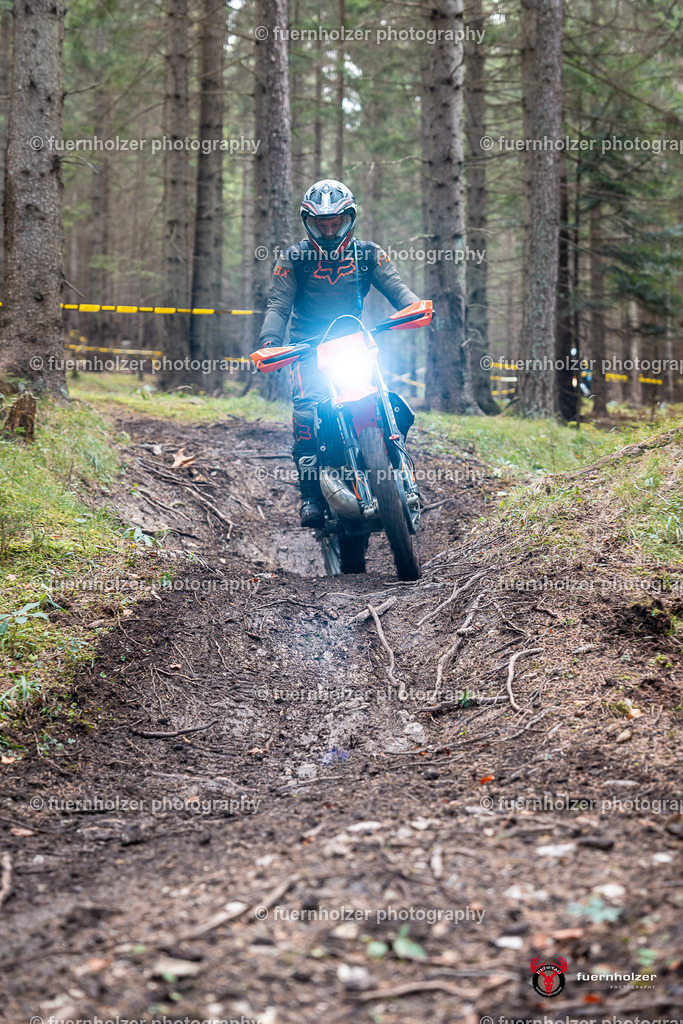 fuernholzer_251026-C1-423 | Fotografische Impressionen von der Red Stag Enduro Extreme by fuernholzer-photography.com. Endurosport in Österreich fotografisch festgehalten von fuernholzer. Auftragsfotografie für Private, Gewerbefotos und Industriefotografie. Eventfotografie, Sportfotografie und Motorsportfotografie. Anbieter von Fotoworkshops, Fototraining, fotografischen Vorträgen und Fotoseminaren.