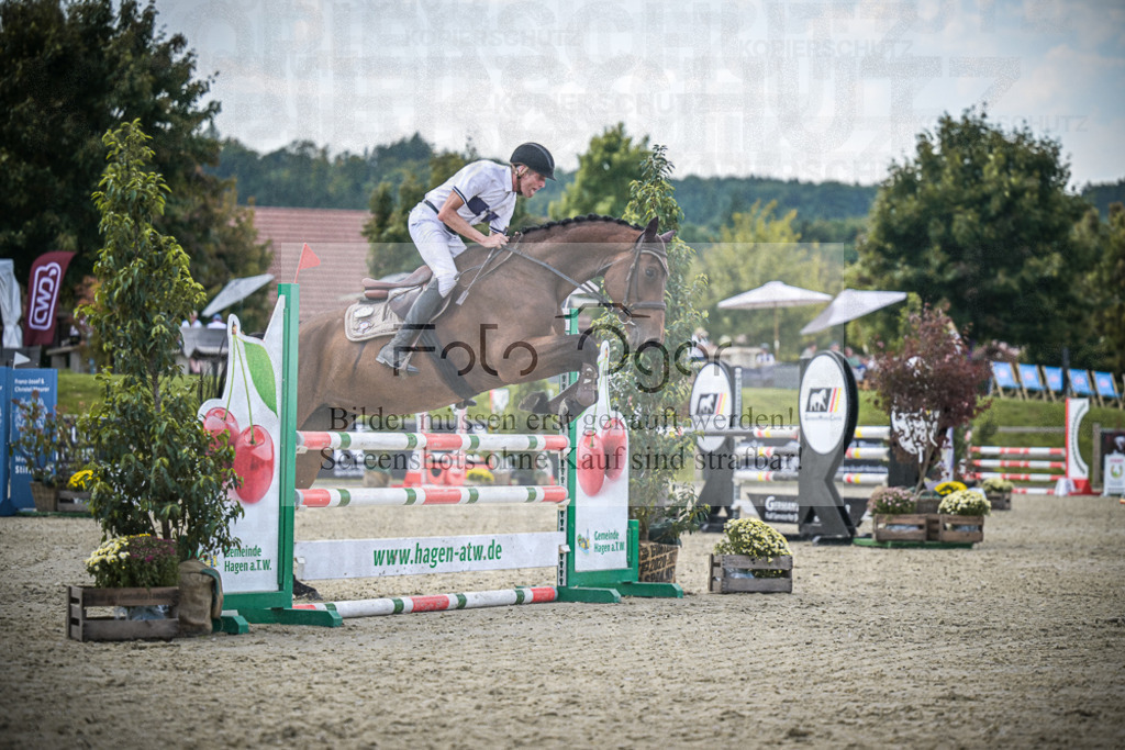DOS_6682 | Entdecke hochwertige Reitturnierfotos von Foto Oger. Professionell, emotional und authentisch – jetzt Lieblingsmomente im Shop bestellen.Deutschlandweite Turnierfotografie. - Realisiert mit Pictrs.com