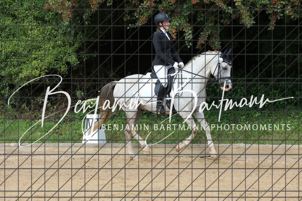 AZ2A2262 | Benjamin Bartmann Photomoments