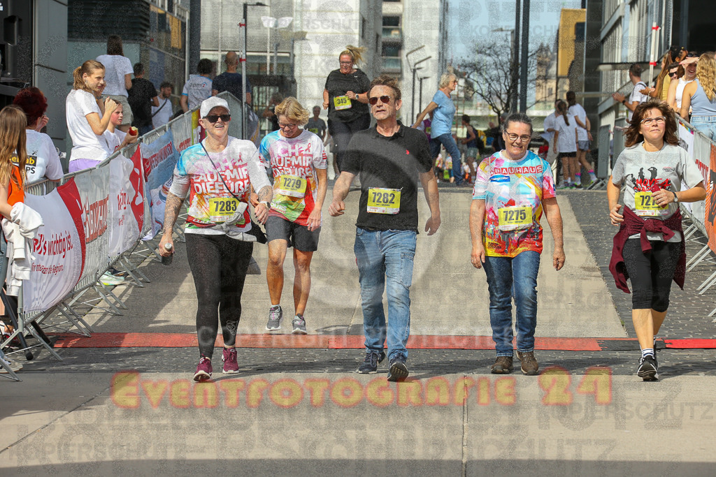 250920_1349_EX1_6784 | Sportfotografie im Rhein-Sieg Kreis, Köln, Bonn, NRW, Rheinland Pfalz, Hessen, etc. Unser Tätigkeitsfeld umfasst den Laufsport vom Volkslauf über den Marathon, Duathlon, Triathon bis zum Ultralauf wie Kölnpfad Ultra oder Schindertrail.