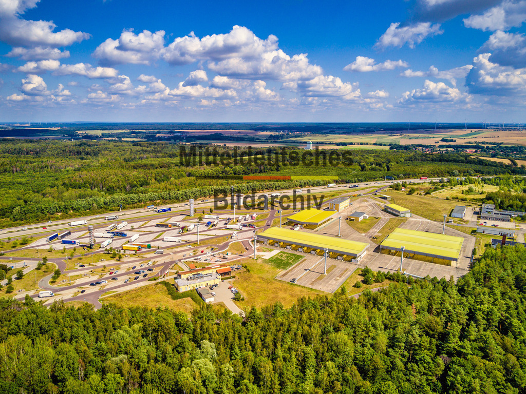 Grenzübergangsstelle Marienborn Luftbild-0049 | Grenzübergangsstelle in Marienborn - Realisiert mit Pictrs.com