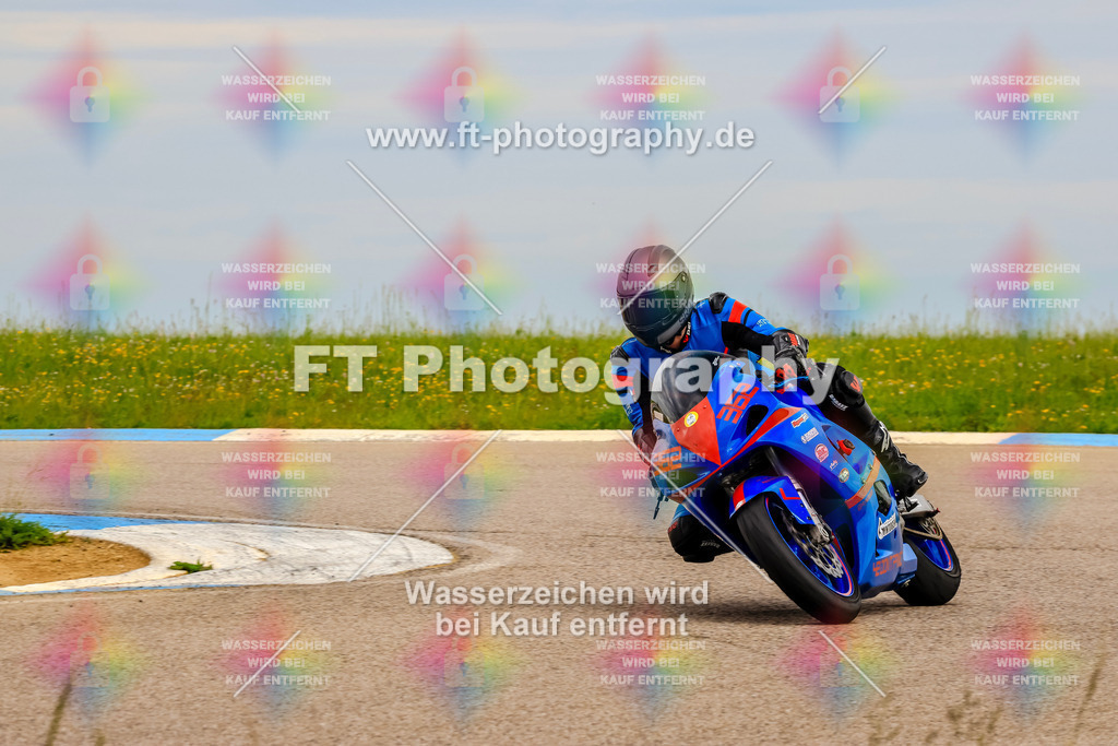 MotoTeam-2574 | Hier findet Ihr Bilder von Touristenfahrten auf der Nürburgring Nordschleife oder von anderen Veranstaltungen die ich besucht habe. Viel Spass beim Durch Schauen 