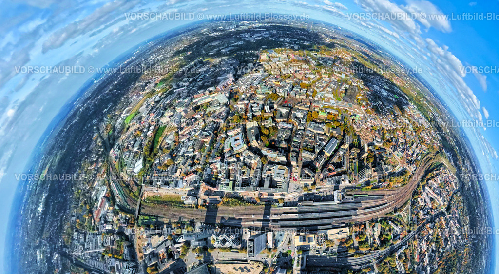 Essen251003681Mitte | Luftbild, Hbf Hauptbahnhof und City Innenstadt, unten Neugestaltung Campus Essen Baustelle und geplanter Neubau für Bürocampus, Erdkugel, Fisheye Aufnahme, Fischaugen Aufnahme, 360 Grad Aufnahme, tiny world, little planet, fisheye Bild, Stadtkern, Essen, Ruhrgebiet, Nordrhein-Westfalen, Deutschland