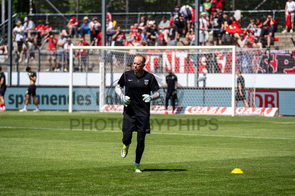Stuttgarter Kickers vs. SG Sonnenhof Großaspach, Fussball, WFV-Pokal, Finale, 23.05.2026 | Maximilian Reule (SG Sonnenhof Großaspach, #01),Stuttgarter Kickers vs. SG Sonnenhof Großaspach, Fussball, WFV-Pokal, Finale, 23.05.2026