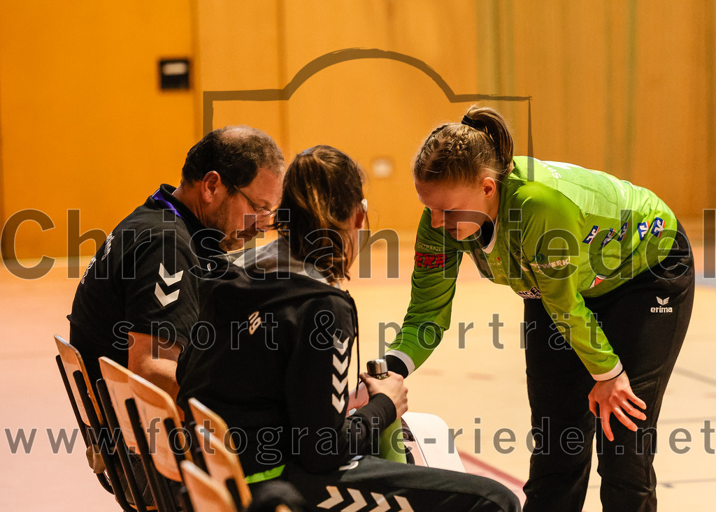 2024-03-09_079_SpVgg_Altenerding_gegen_Eintracht_Dachau-Karlsfeld | Erding, Deutschland, 09.03.2024:
Handball, Bezirksoberliga Frauen Altbayern 2023 / 2024, 17. Spieltag, SpVgg Altenerding gegen Eintracht Dachau-Karlsfeld, Endergebnis: 26:25

Torfrau Lara Kullmann (SpVgg Altenerding, #16)

Foto: Christian Riedel / fotografie-riedel.net