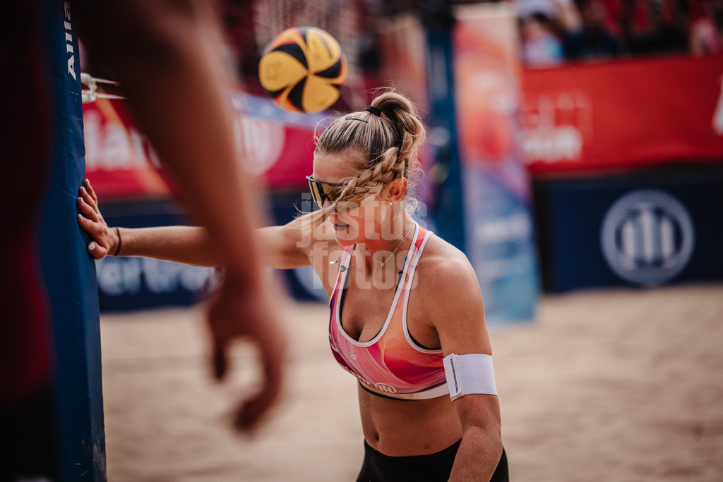 Beachvolleyball | Frauen | Allianz German Beach Tour 2025 | Tourstop Berlin | 22.08.2025 | Mila Jancar verpasst den Ball