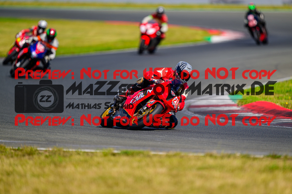 MaZZes_FotoMatrix_240725_6007705_9180 | ROT