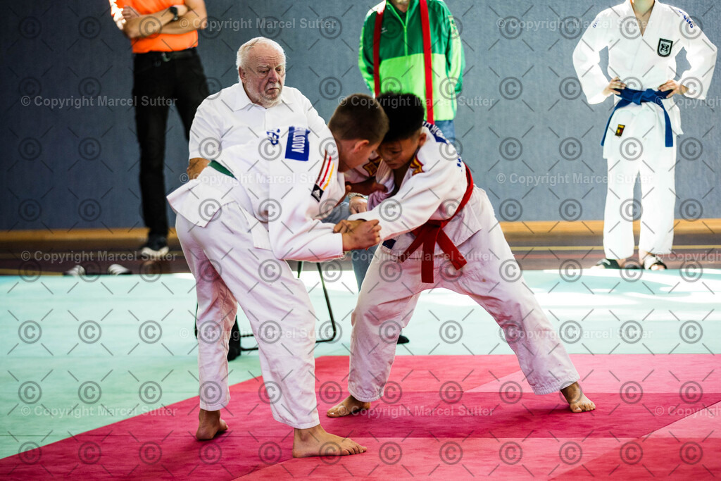250920-110640-_G2A9908-MarcelSutter | Finde und bestelle deine Sport- und Eventfotos in höchster Qualität. Professionelle Aufnahmen von Wettkämpfen, Veranstaltungen und Outdoor-Events – schnell und einfach online bestellen. - Realisiert mit Pictrs.com